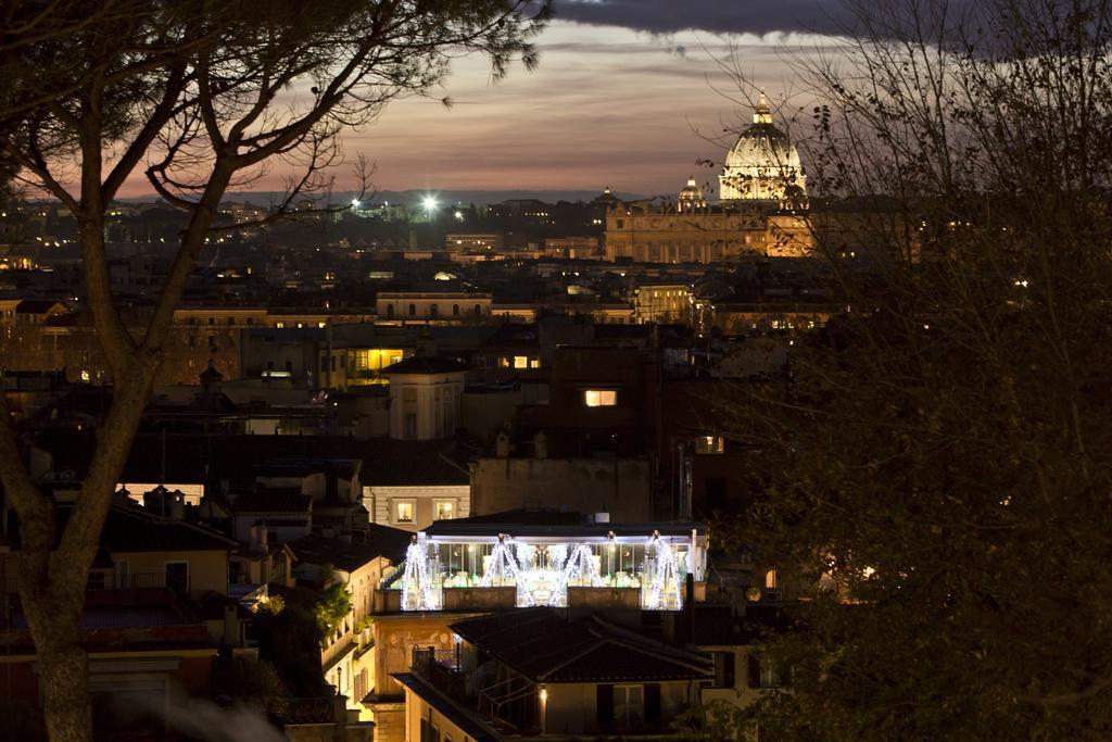 Corso 12 Roma Bed & Breakfast Екстериор снимка