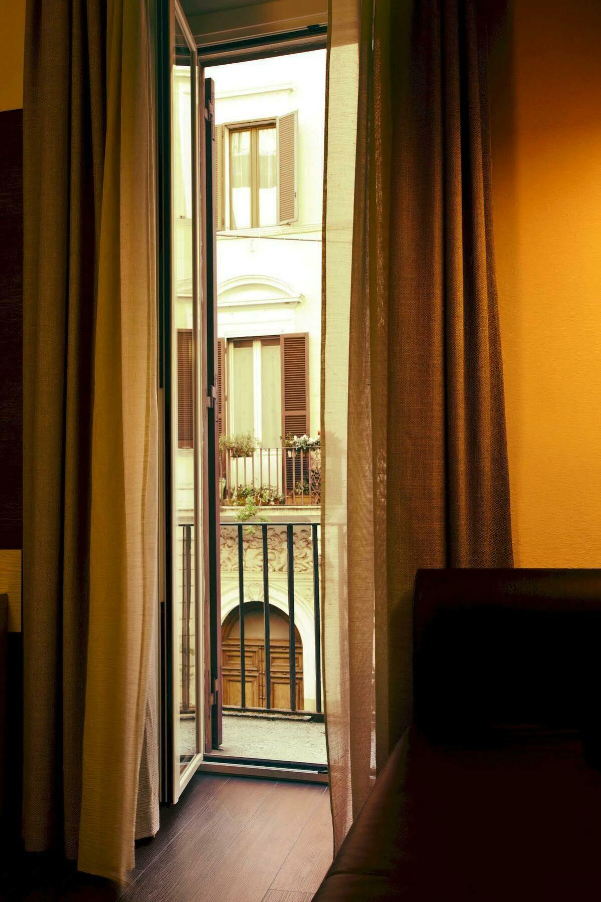 Corso 12 Roma Bed & Breakfast Екстериор снимка